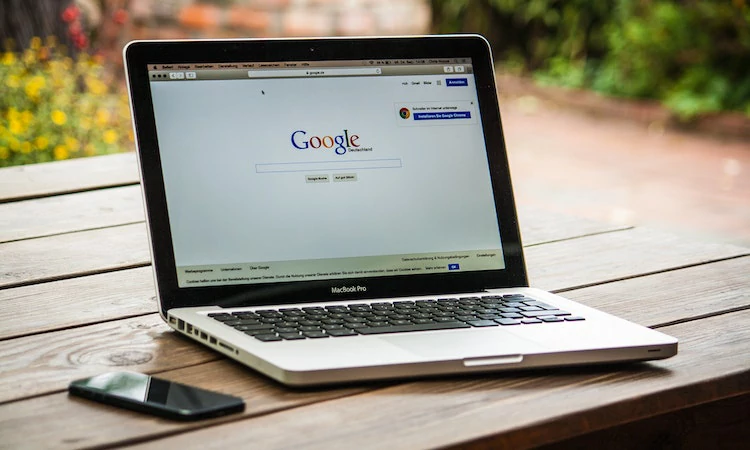 Backlink dari platform Google, Sumber: pexels.com